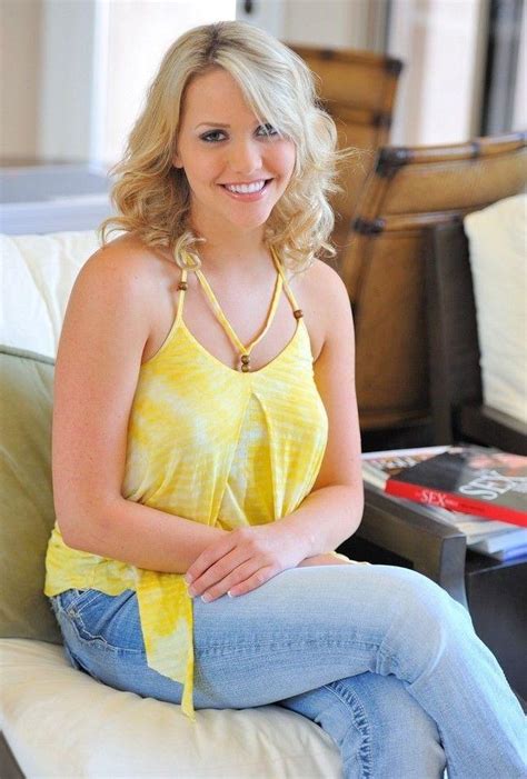 Mia Malkova Biography : Mia Malkova AKA Mia Bliss,Madison Clover,Madison Swan,Jessica! Caucasian,Bald Outie! Some girls are so damn hot that they can get you bent out of shape. Well, tawny blonde Mia Malkova can bend her body into any shape she pleases, and that's sure to please all of the horny cocks and wet pussies out there. 